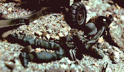 Kit# 9754 - German Prone Bazookman