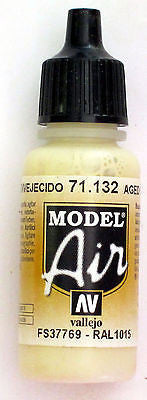 71132 Vallejo Model Airbrush Paint 17 ml Aged White